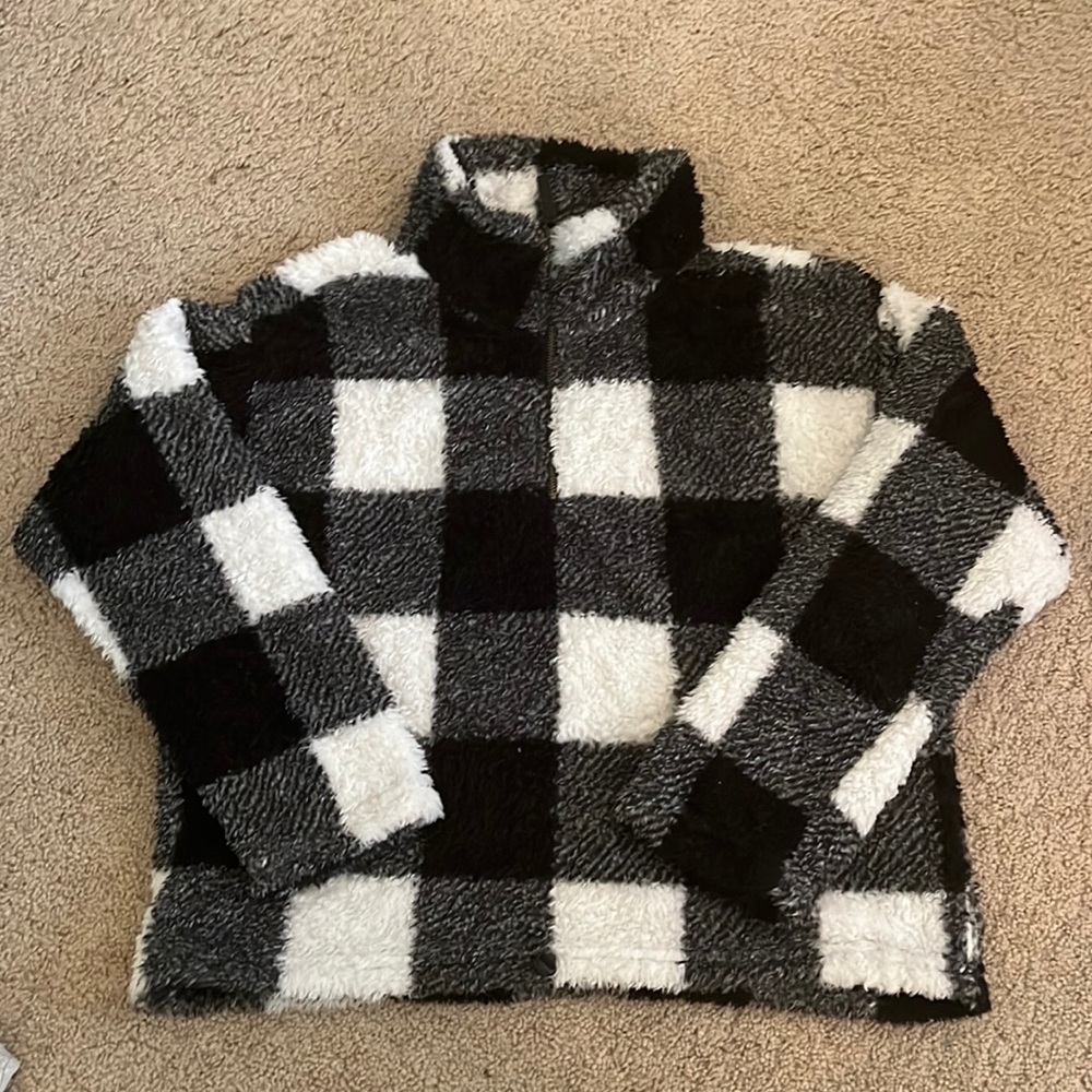 Fuzzy quarter zip